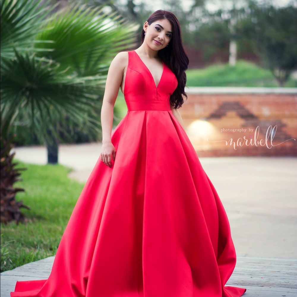 Meet your Posher, Lorena